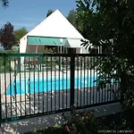 Campanile Hotel 3*