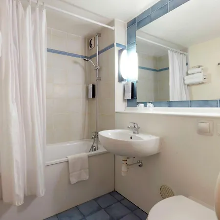 ホテル Campanile 3*