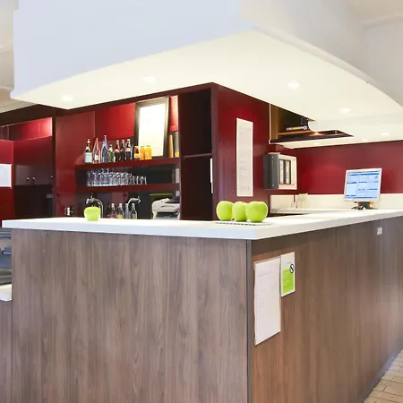 Campanile ホテル 3*