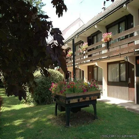 Campanile ホテル Charleville-Mézières